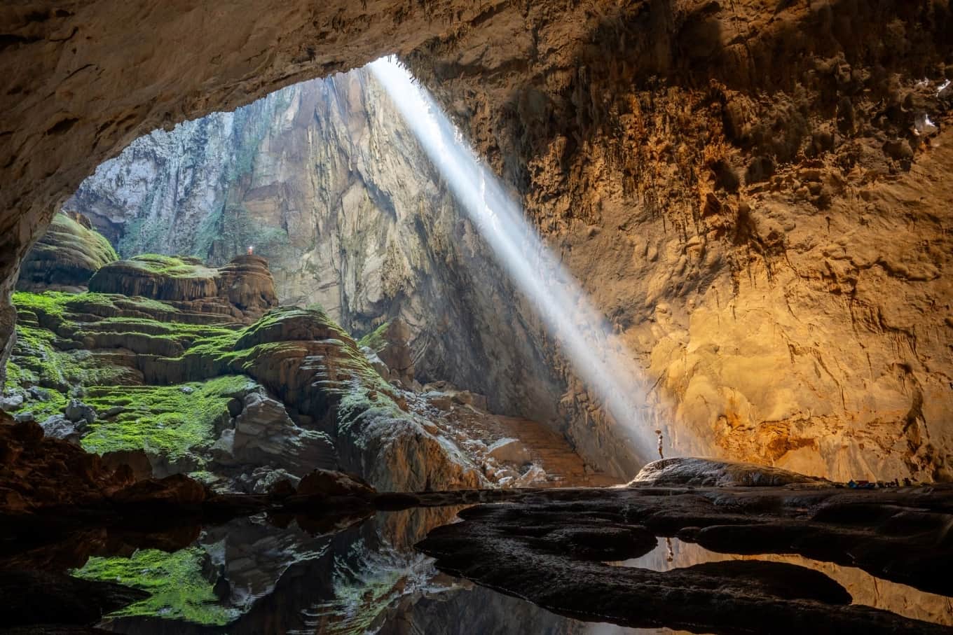 Hue → Phong Nha–Ke Bang